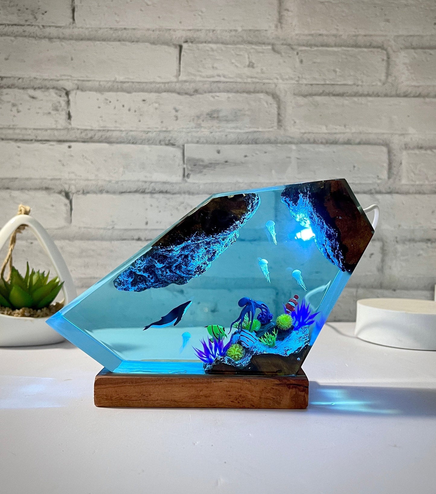 Humpback Whale and Jellyfish Resin Night Light(OR)