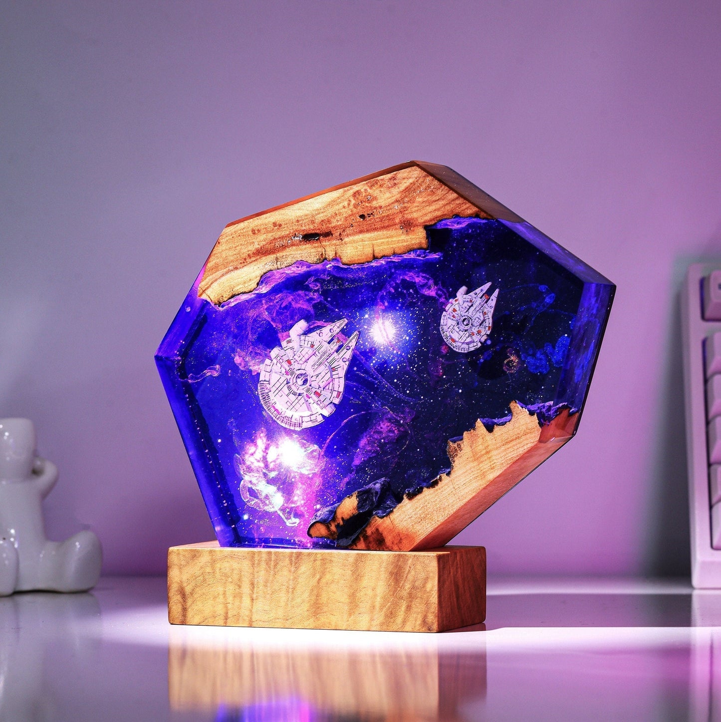 Millennium Falcon Spaceship Epoxy Resin Lamp 2(SGR)